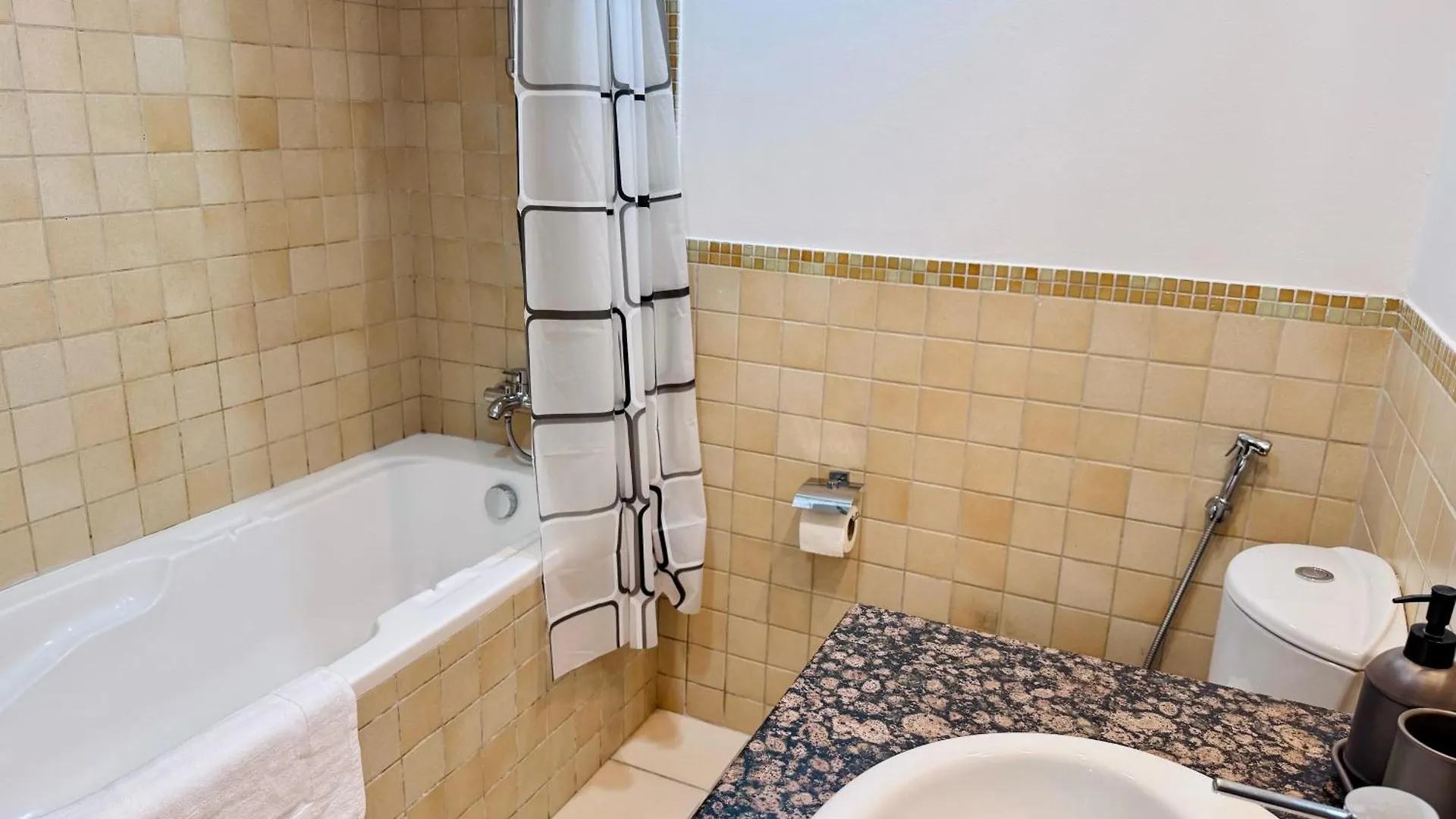 Large Modern 2Br Apt On Jbr Beach With Marina View By Sunkissed Holiday Homes Dubai United Arab Emirates